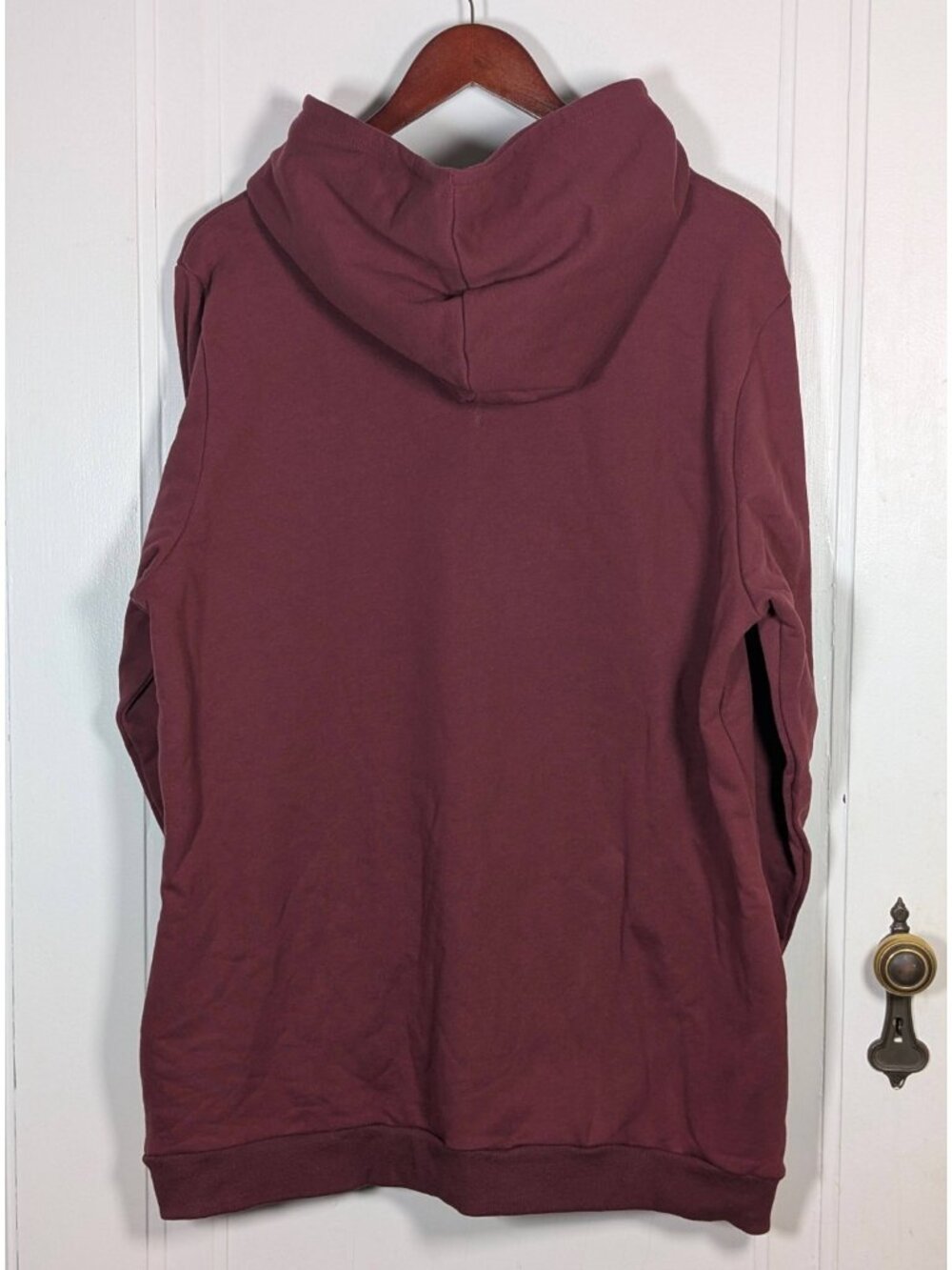 NEW Cakeworthy Disney Aladdin Abu Hoodie NWT size 2XL Touch Nothing Pullover - Picture 2 of 5